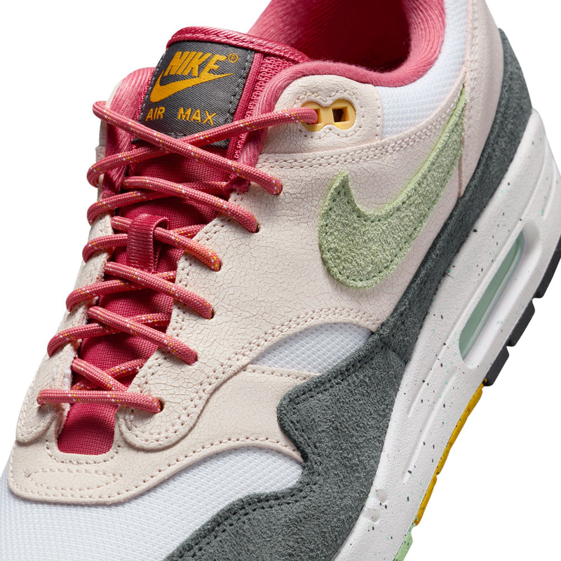 Nike Air Max 1 (Light Soft Pink/Vapor Green)