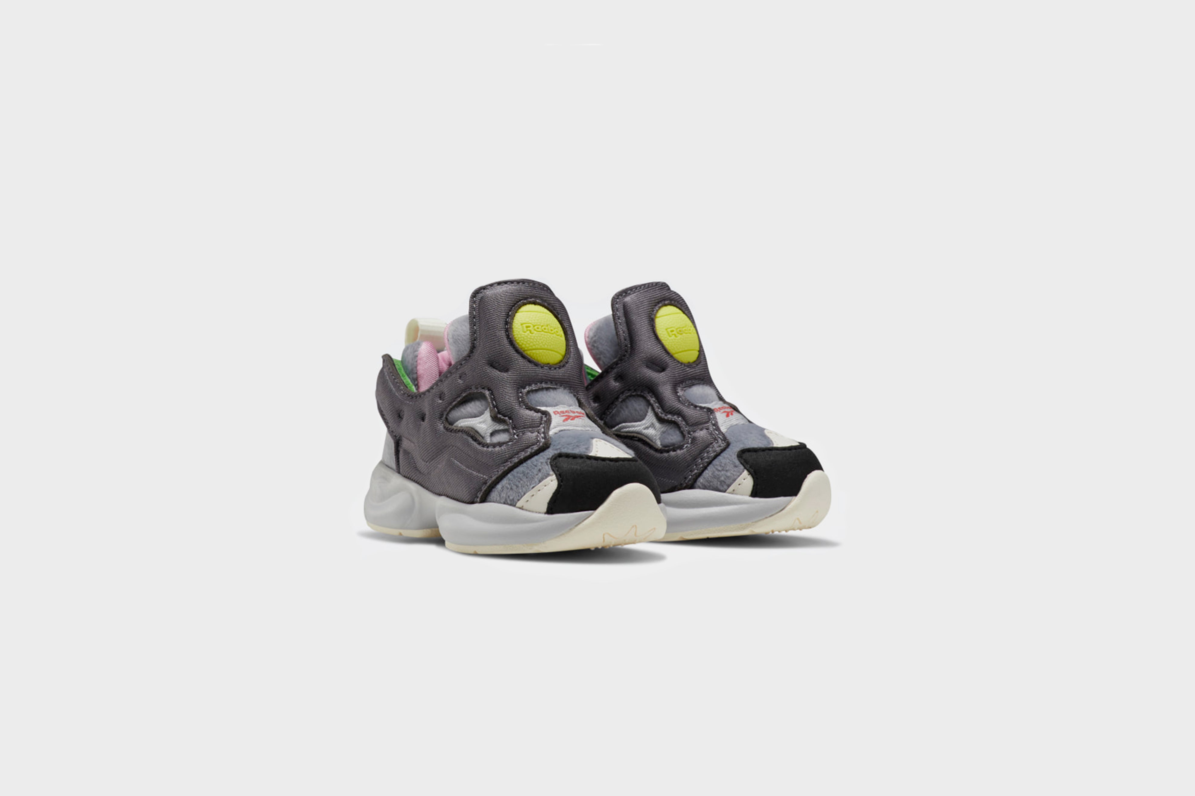 Reebok versa pump fury top