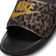 WMNS Nike Victori One Slide Print (Archaeo Brown/Metallic Gold)