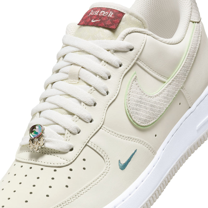 Nike Air Force 1 ‘07 (Sail/Vapor Green-White)
