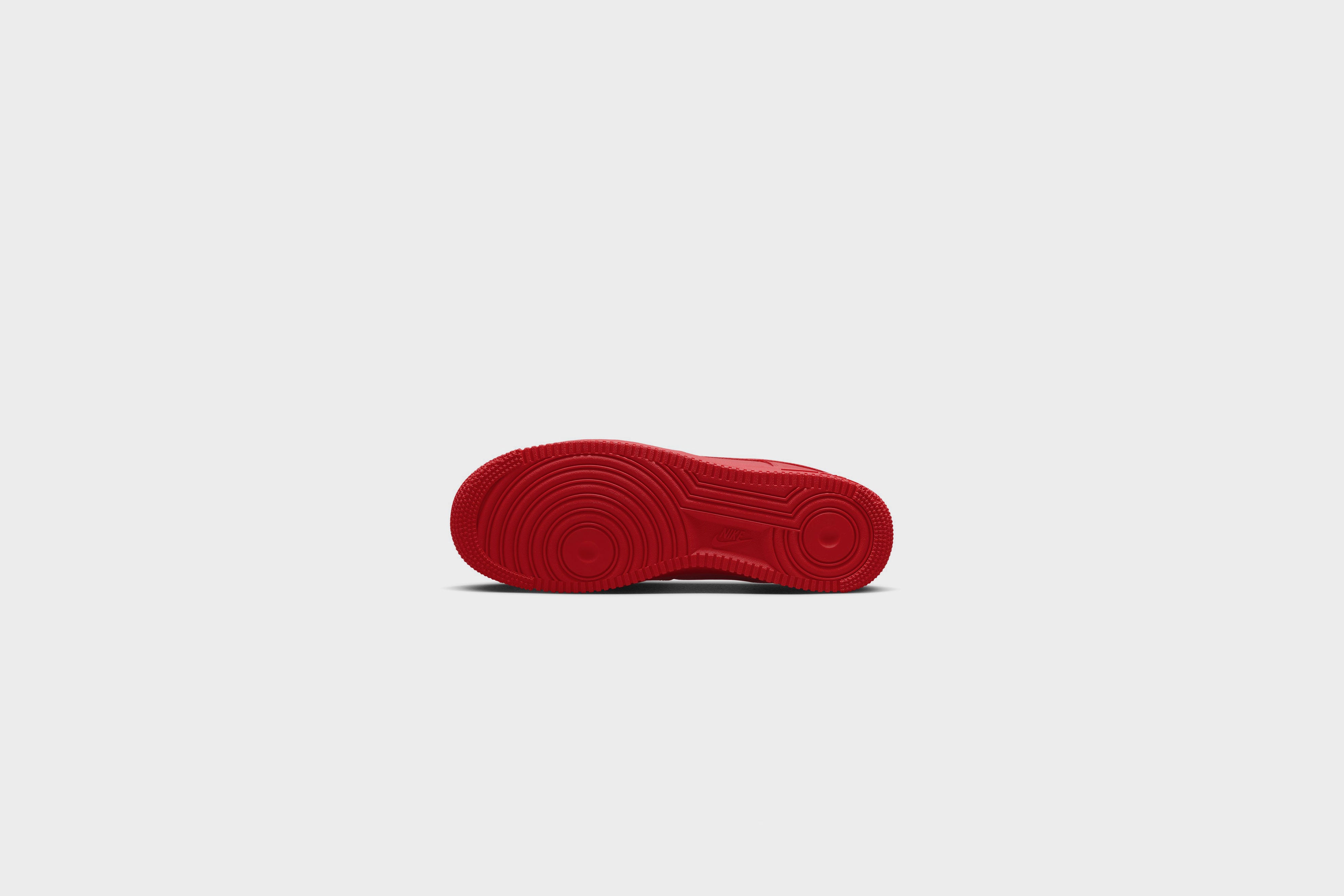 Nike Air Force 1 '07 LV8 (University Red/University Red) – Rock