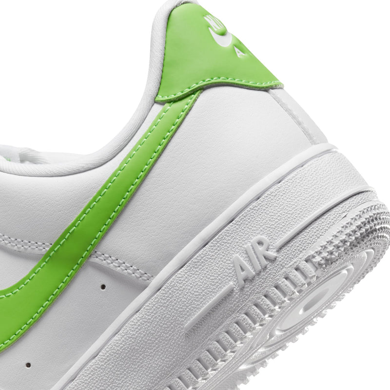 Nike Air Force 1 '07 Trainers White Action Green