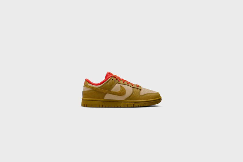WMNS Nike Dunk Low (Sesame/Bronzine-Picante Red)