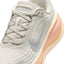 WMNS Nike Vomero Plus (Light Bone/Metallic Silver)