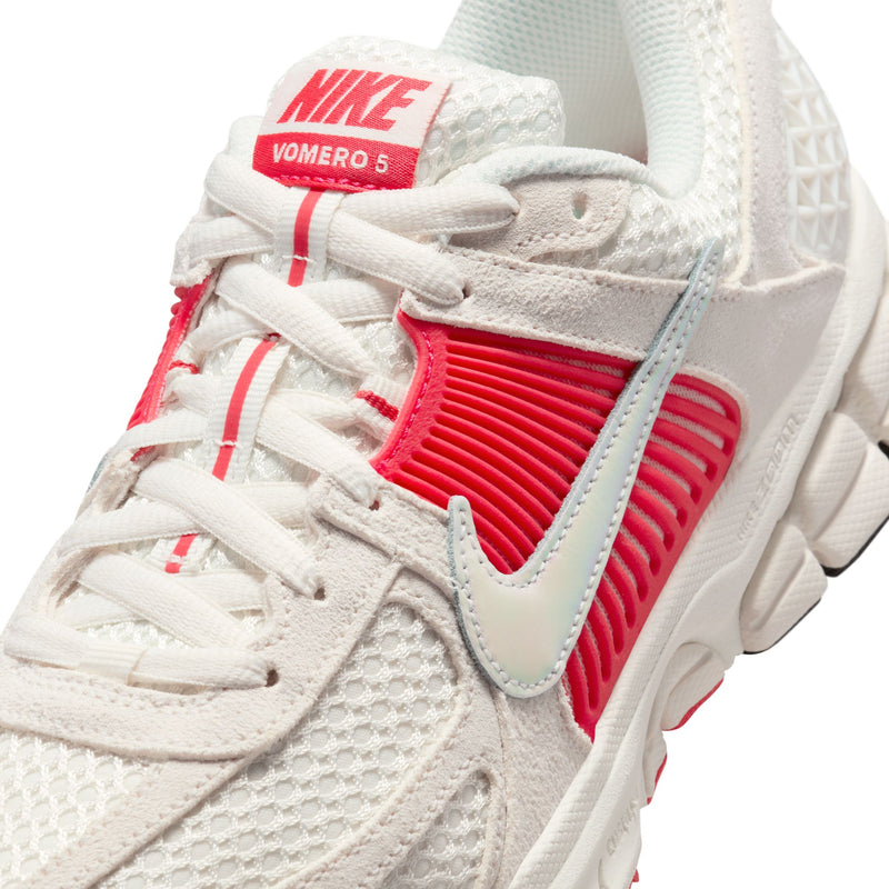 WMNS Nike Zoom Vomero 5 (Sail/Multi-Color-Siren Red)
