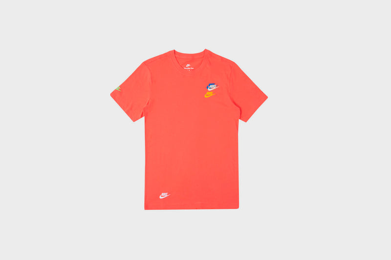Nike Sportswear Embroidered T-Shirt (Fuschia)