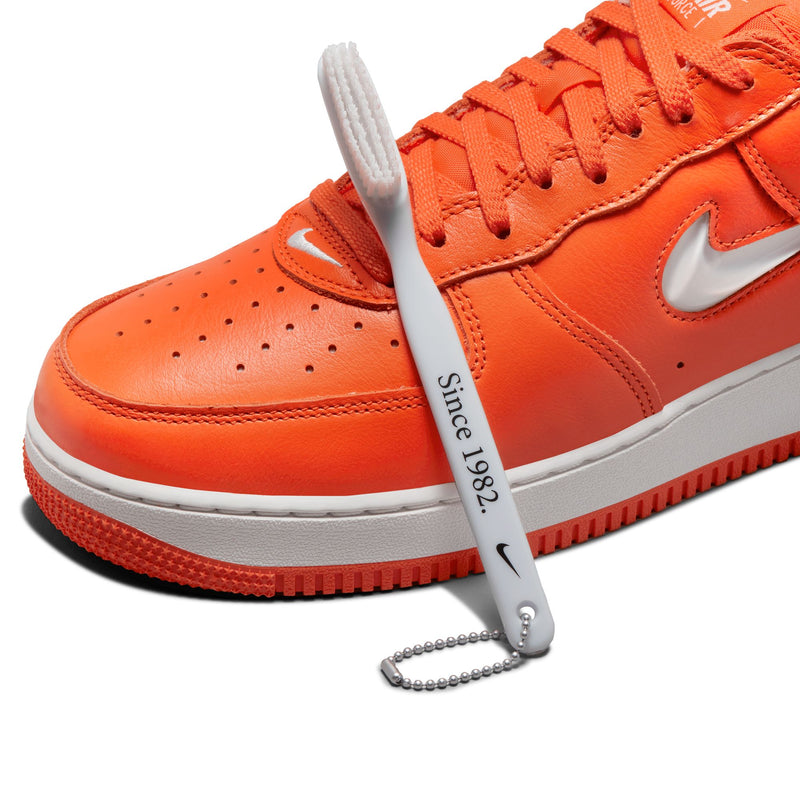 Nike Air Force 1 Low Retro (Safety Orange/Summit White)