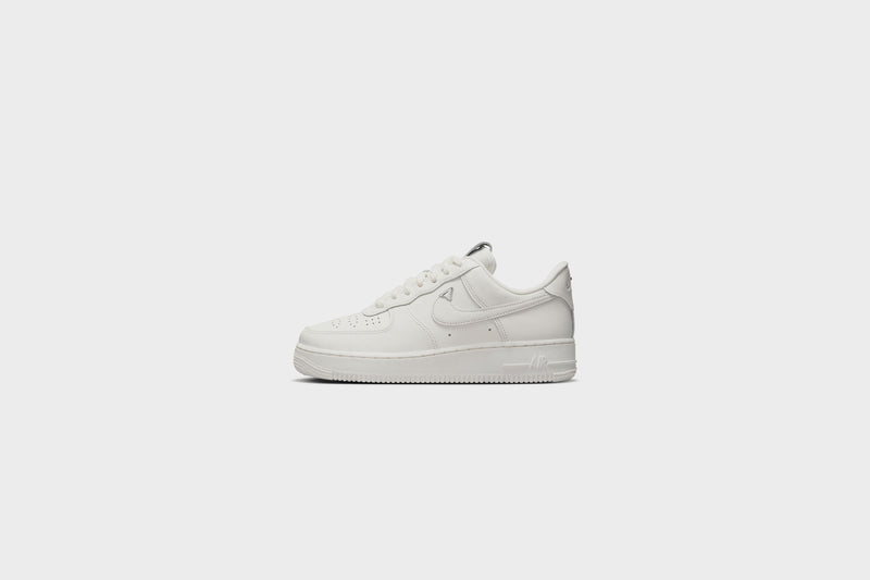 NIKE WMNS AIR FORCE 1 LOW ’07 LV8